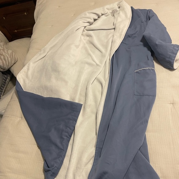 MONARCH Plush Lined Microfiber Bath Robe, XS, color periwinkle - Picture 4 of 4